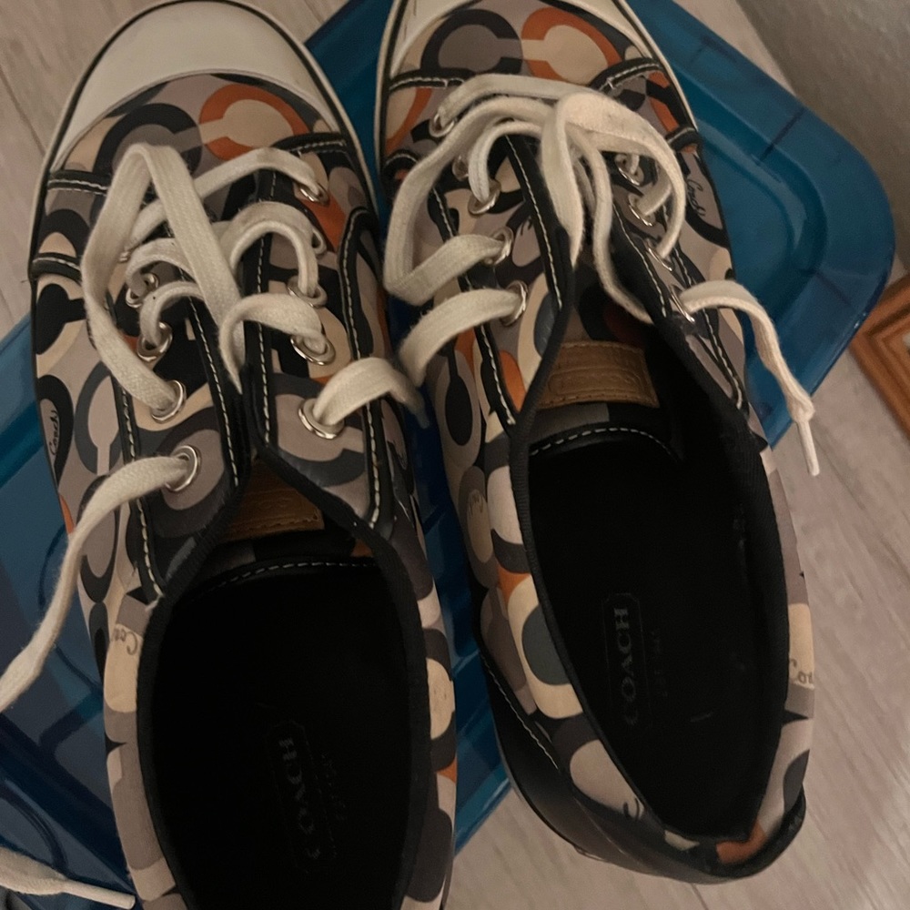 Coach tennis shoes size 10